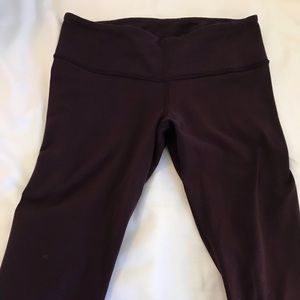 Lululemon plum crops